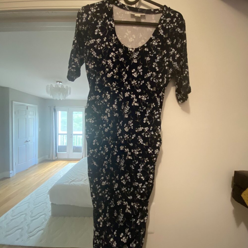 MOTHERHOOD MATERNITY Navy Floral Dress Size Small Short Sleeve